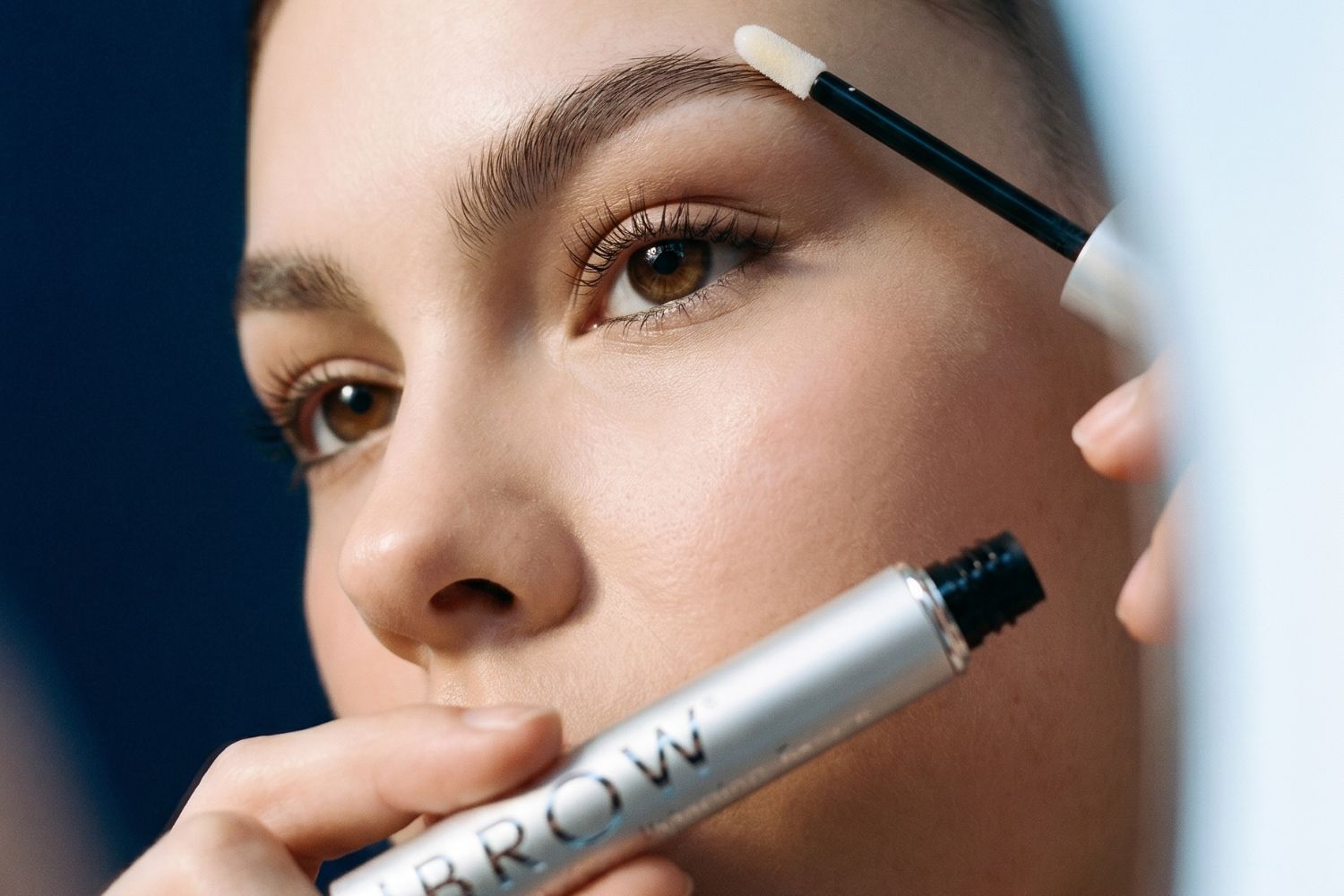 Eyebrow Serum: What Does It Do and How Does It Work?