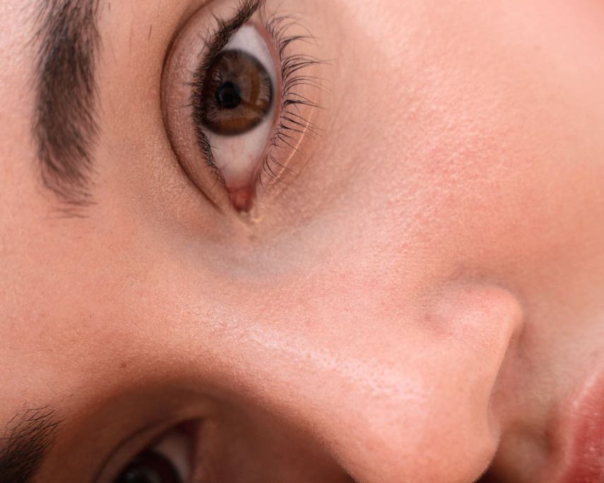 Lash Extensions vs. Lash Serums: Which is Right for You?